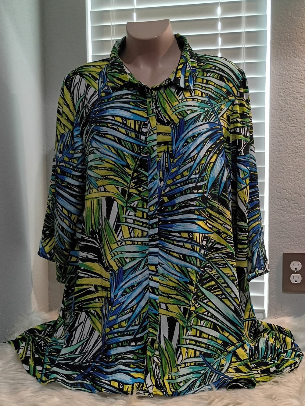 Melissa Paige Women’s 4X Top